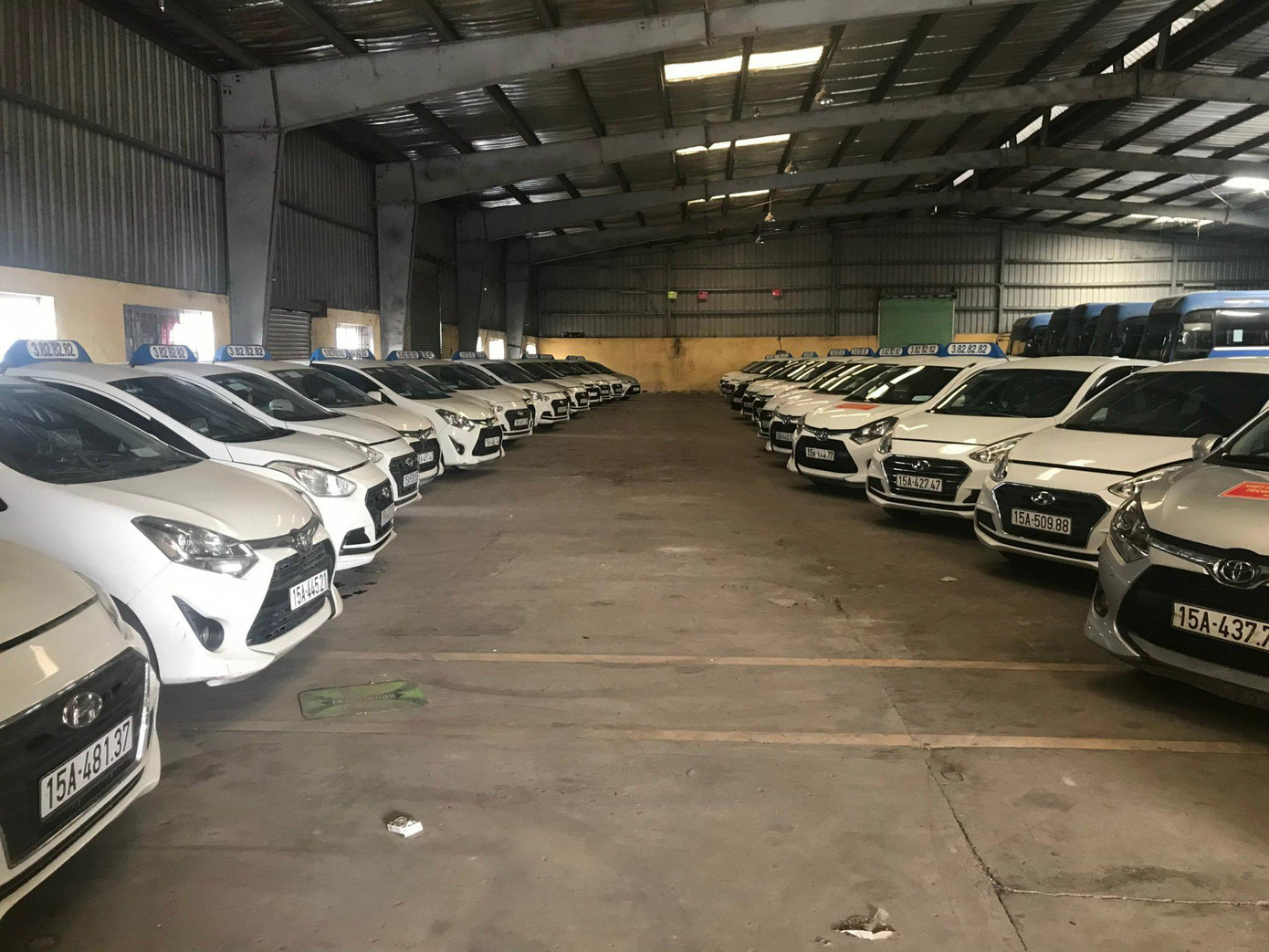 Doanh nghiệp vận tải chịu ảnh hưởng nặng nề từ bão giá xăng Ảnh: Như Ý Doanh nghiệp vận tải chịu ảnh hưởng nặng nề từ bão giá xăng Ảnh: Như Ý