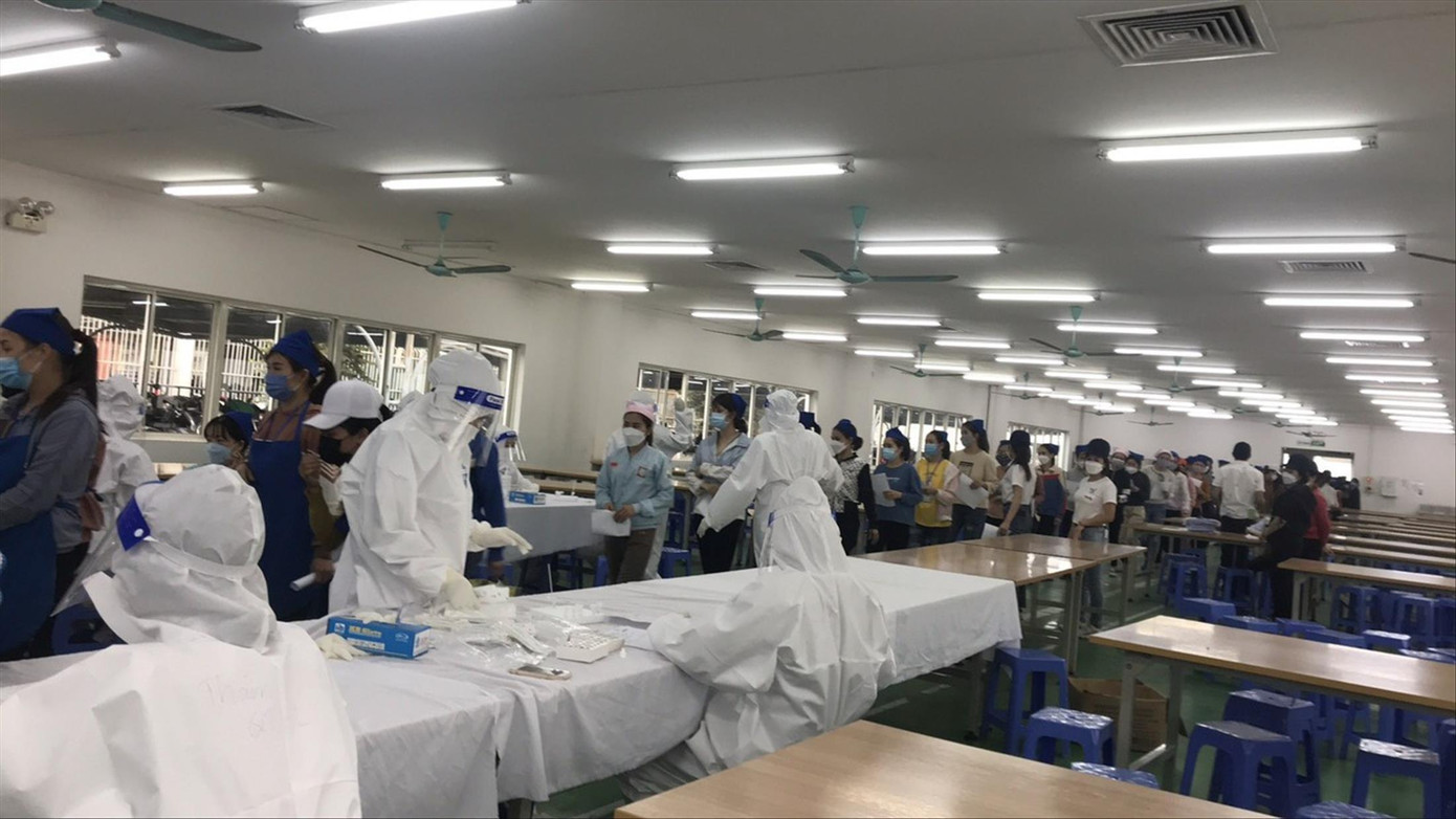 Số lượng lớn người lao động trong các doanh nghiệp ở Thanh Hóa mắc COVID-19 tăng nhanh