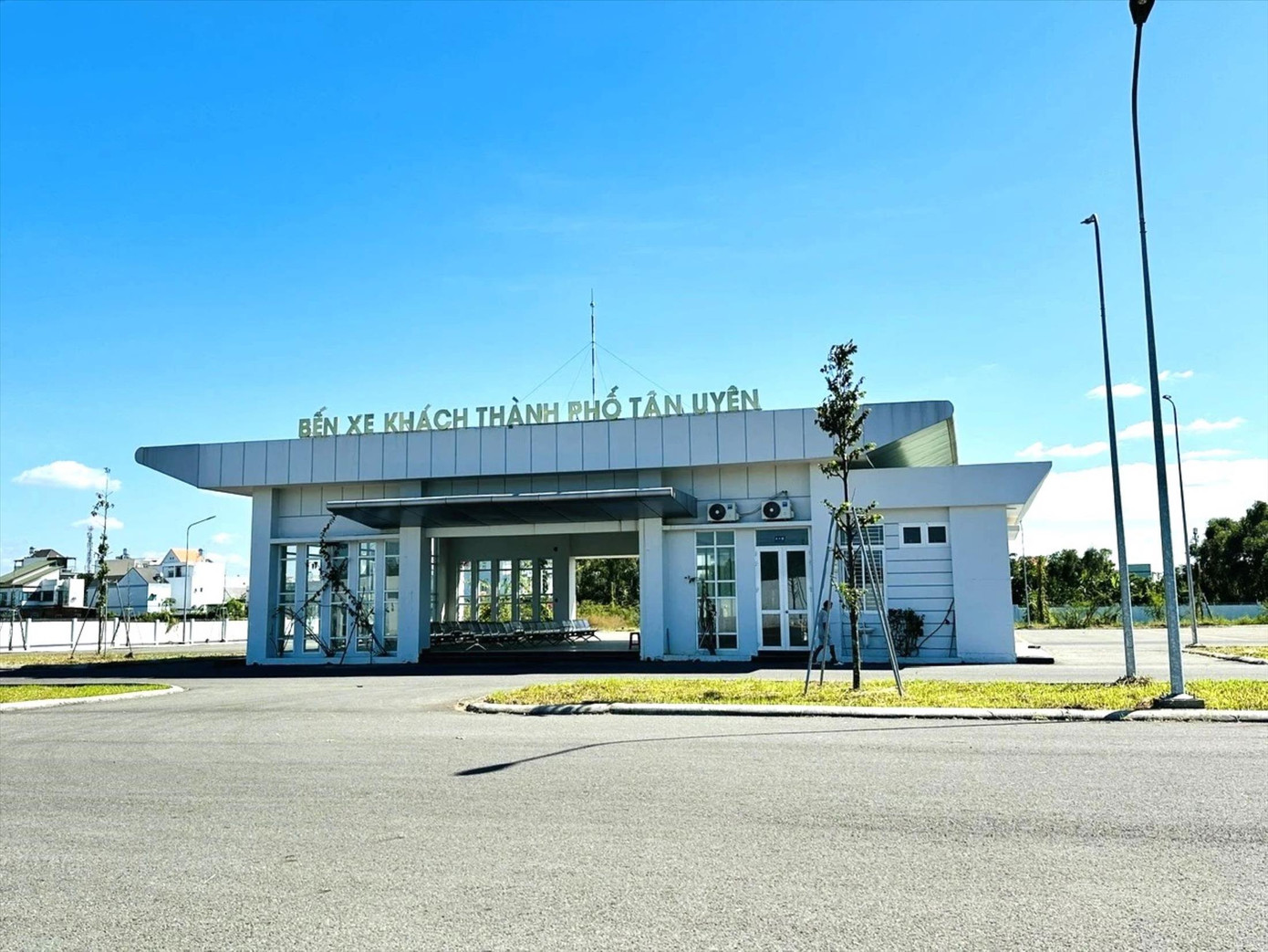 Bến xe Tân Uyên. Ảnh: H.C Bến xe Tân Uyên. Ảnh: H.C