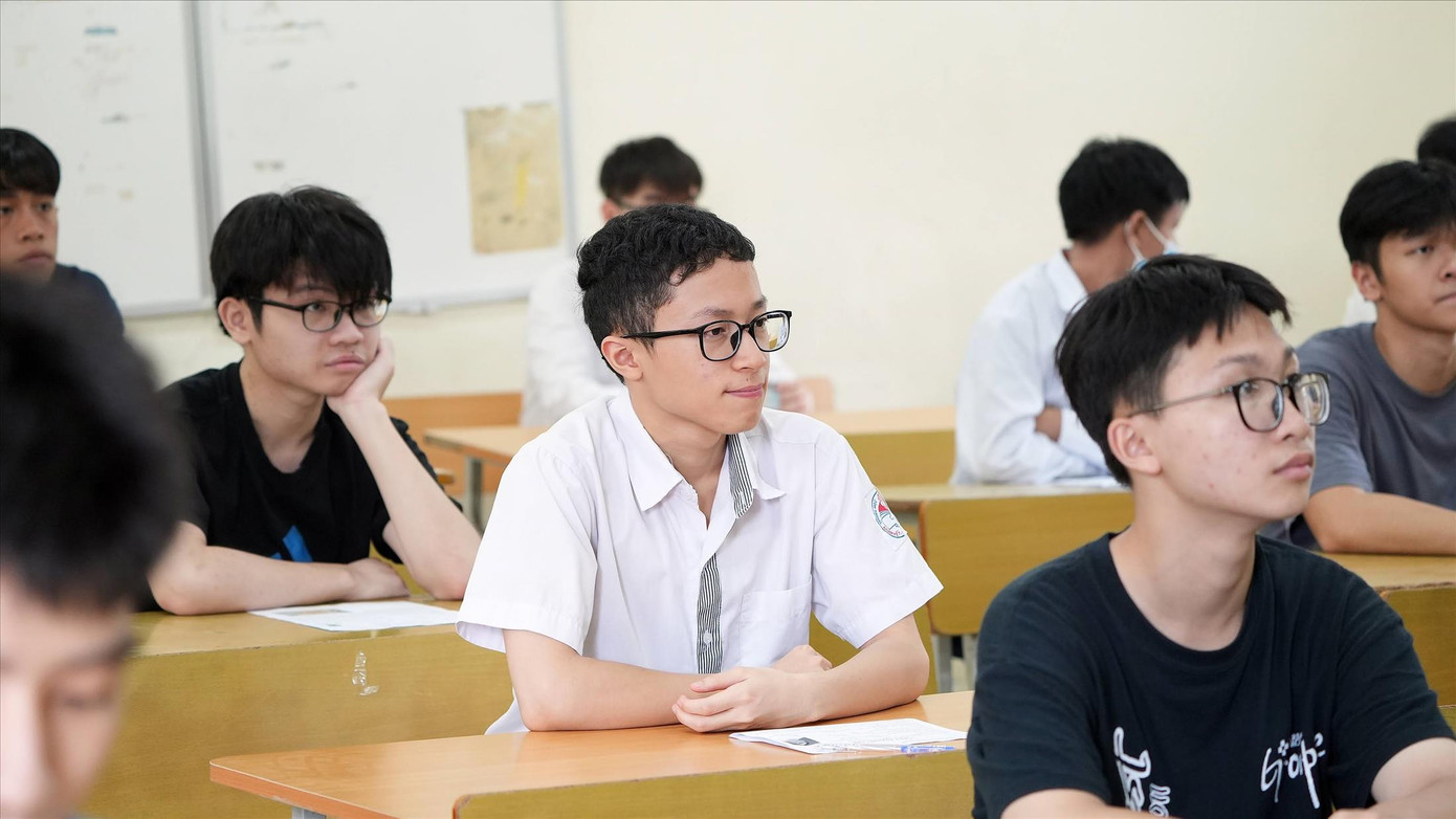 Học sinh thi tốt nghiệp THPT năm 2024 Ảnh: HOÀNG MẠNH THẮNG Học sinh thi tốt nghiệp THPT năm 2024 Ảnh: HOÀNG MẠNH THẮNG