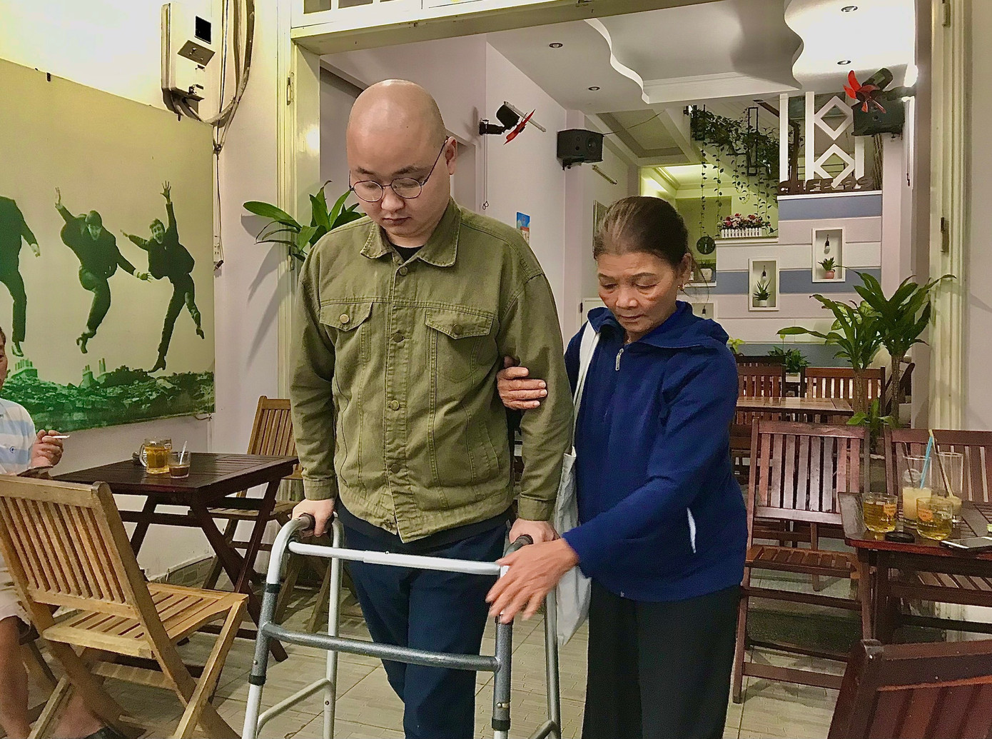 Phương luôn có mẹ đồng hành trong cả quá trình vượt qua biến cố