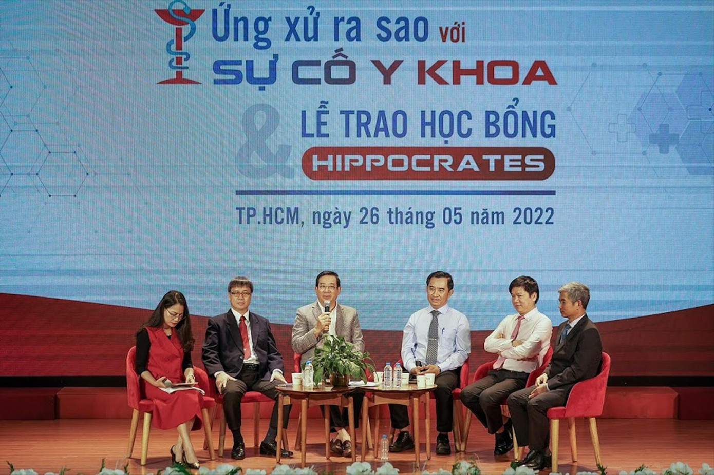 Các chuyên gia tham gia hội thảo Ảnh: Phạm Nguyễn Các chuyên gia tham gia hội thảo Ảnh: Phạm Nguyễn