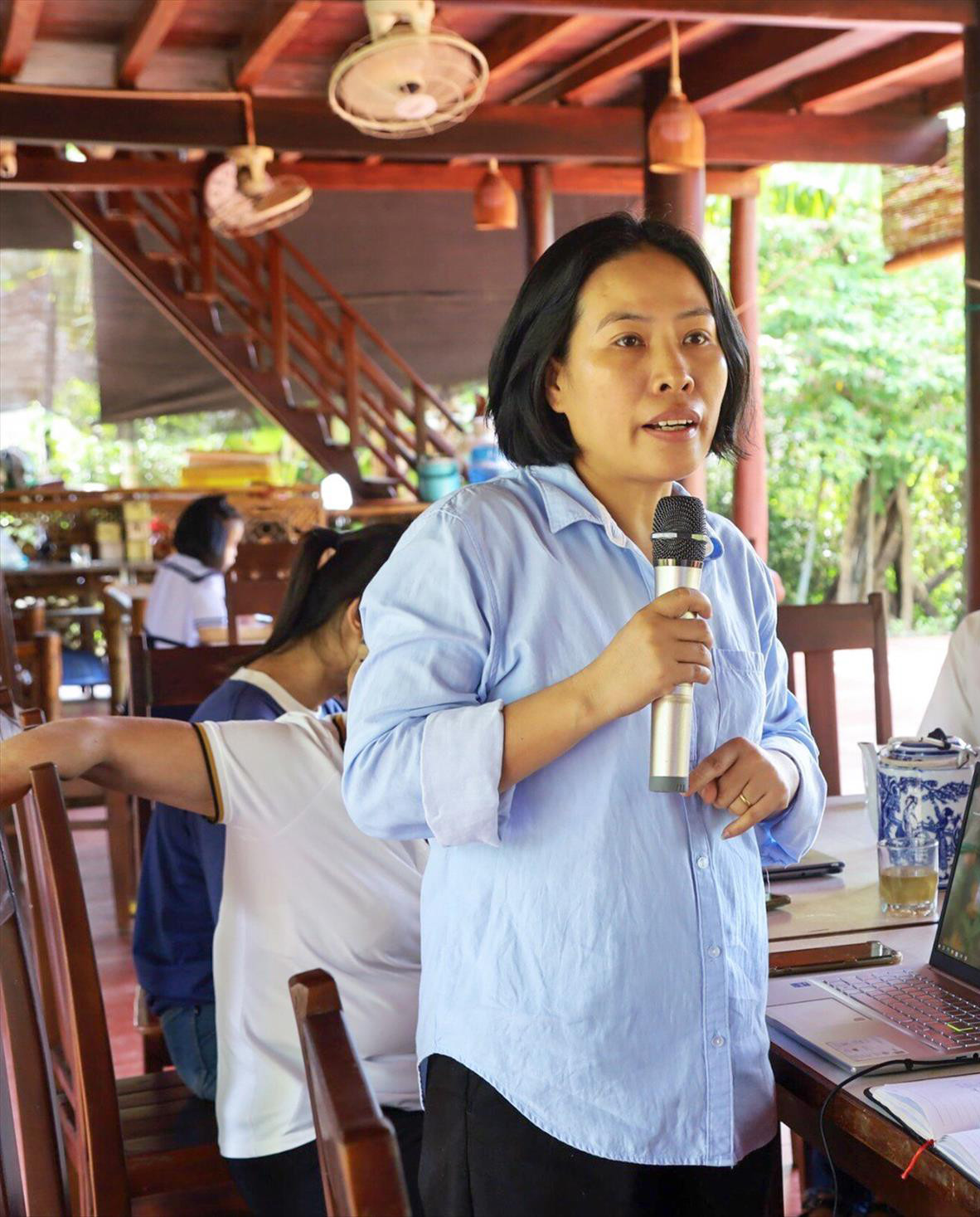 Chị Đỗ Thị Huyền Trâm Chị Đỗ Thị Huyền Trâm