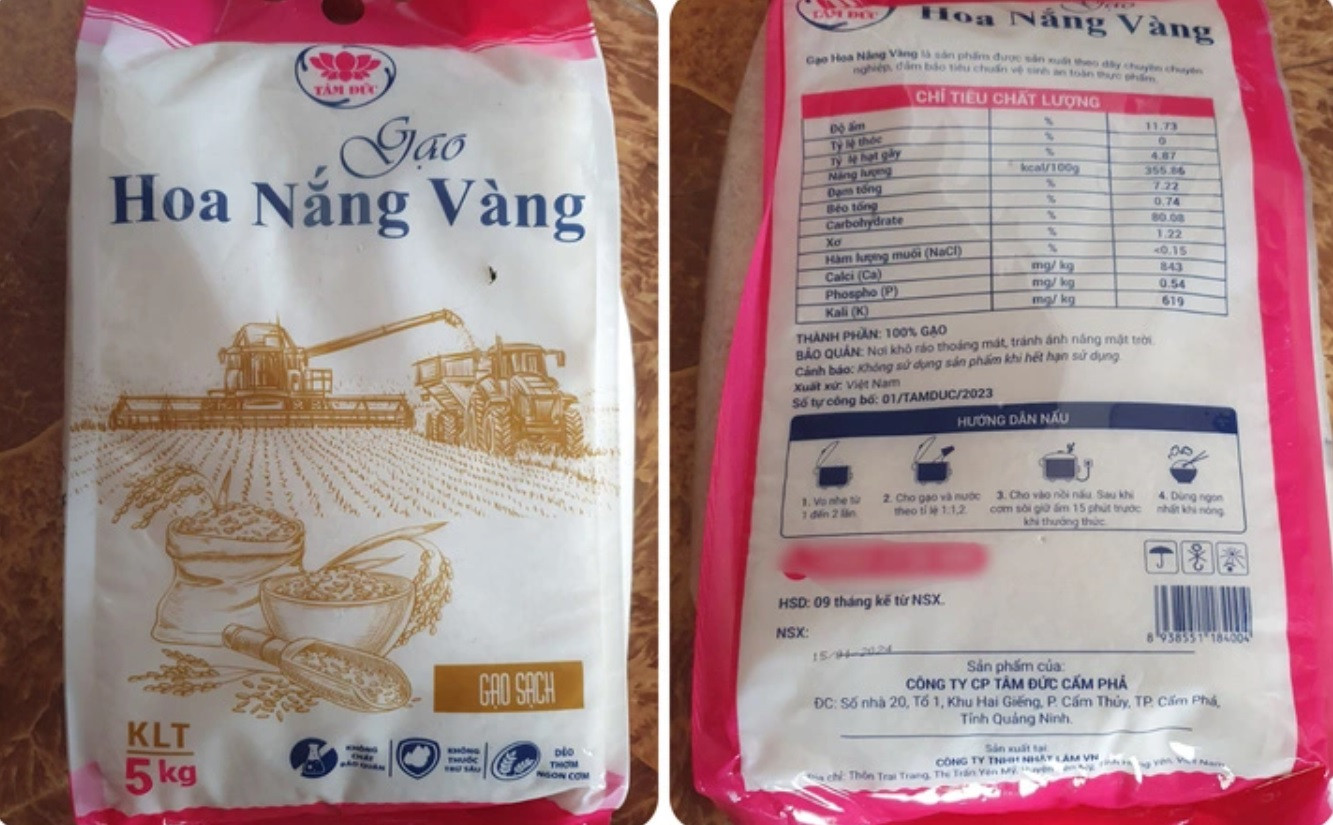 Gạo hoa nắng vàng của Tâm Đức Cẩm Phả trúng thầu của Than Mạo Khê có giá 69 nghìn đồng/1kg. Đắt hơn gạo ST25 gần gấp đôi