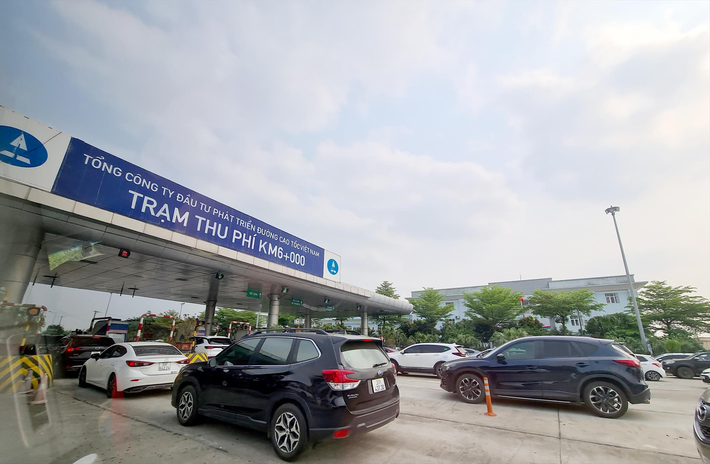 Vào cuối năm nay, tuyến cao tốc Nội Bài – Lào Cai có thể được lắp đặt và vận hành thu phí tự động. Ảnh: Phạm Thanh