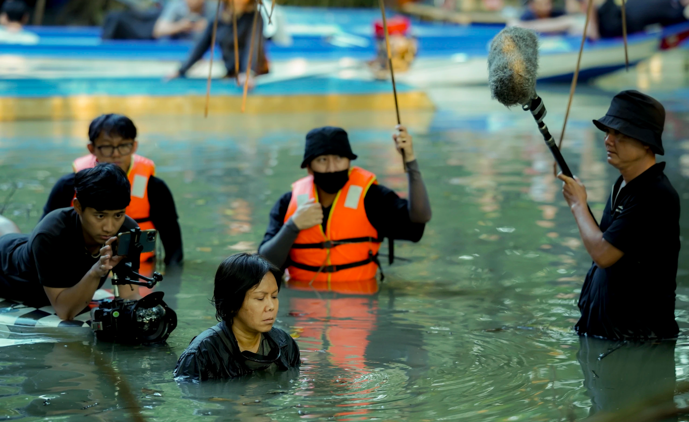 Cảnh làm phim “Ma Da”. Cảnh làm phim “Ma Da”.