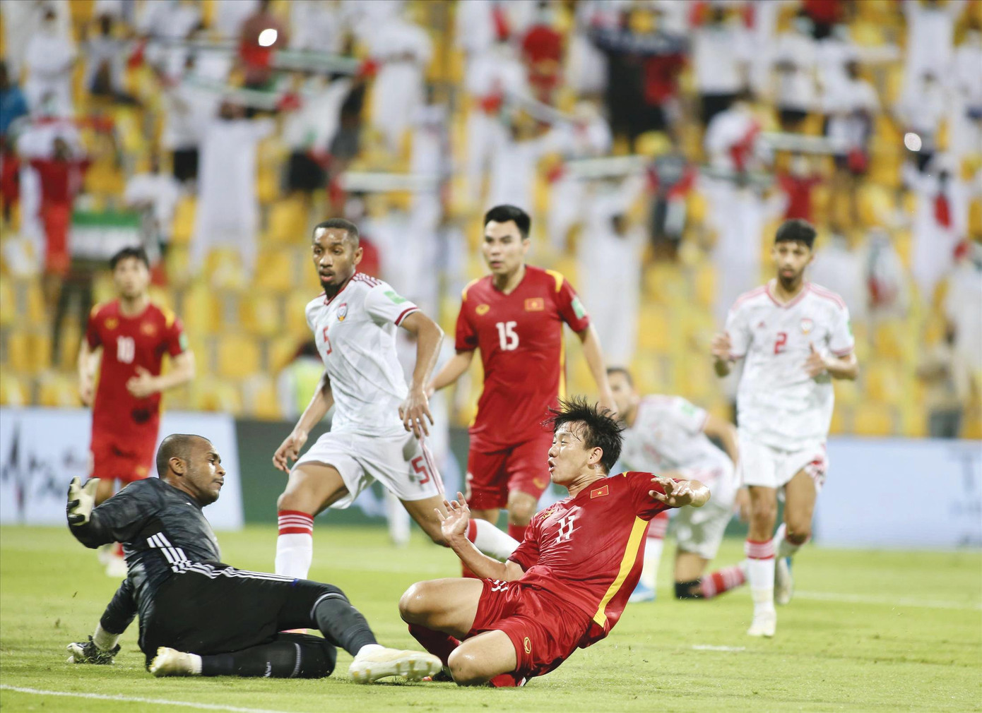 Đội tuyển Việt Nam vs ĐT Lào 2-0: Khởi đầu nhẹ nhàng cho hành trình bảo vệ ngôi vương ảnh 6