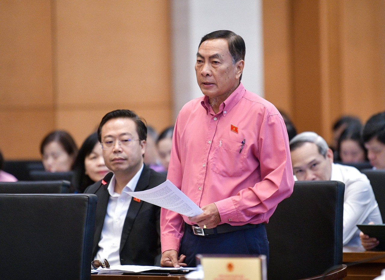 Đại biểu Phạm Văn Hoà tại hội nghị