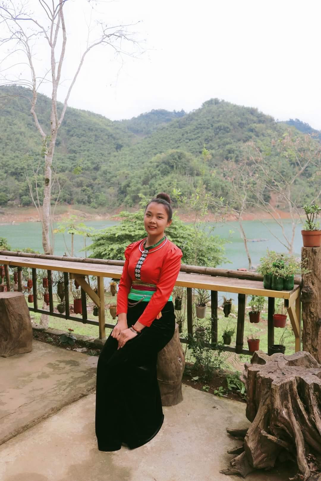 Chi Lò Thị Trang Chi Lò Thị Trang