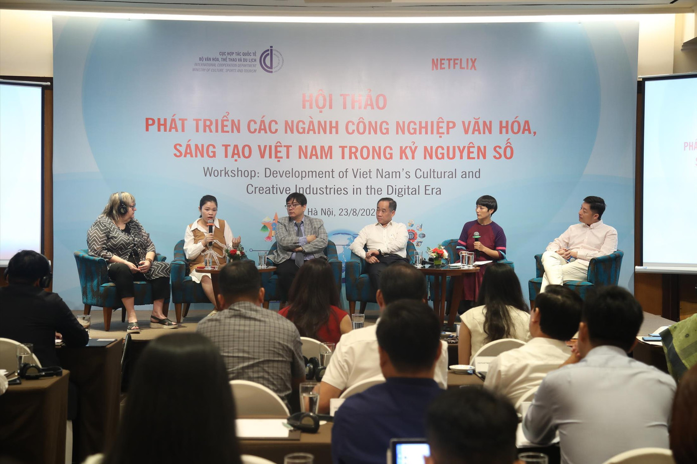 Hội thảo Phát triển các ngành công nghiệp văn hóa, sáng tạo Việt Nam trong kỷ nguyên số Hội thảo Phát triển các ngành công nghiệp văn hóa, sáng tạo Việt Nam trong kỷ nguyên số