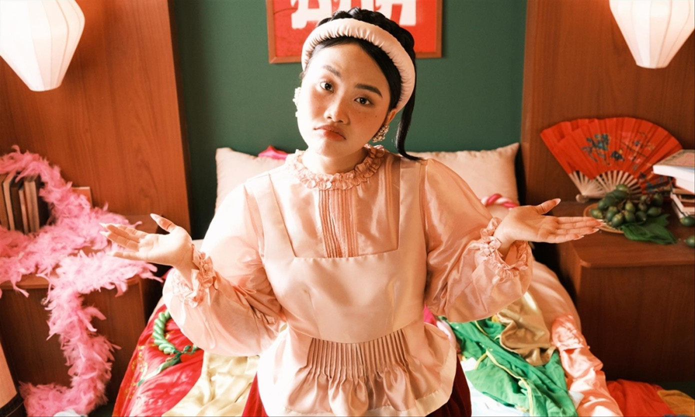 Ca khúc Vũ trụ có anh của Phương Mỹ Chi trở thành xu hướng, được khán giả Thái Lan tìm kiếm, chia sẻ rầm rộ Ca khúc Vũ trụ có anh của Phương Mỹ Chi trở thành xu hướng, được khán giả Thái Lan tìm kiếm, chia sẻ rầm rộ