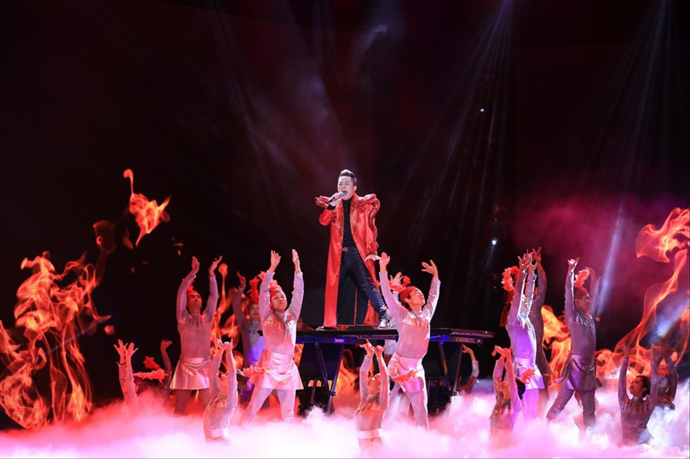 Đêm nhạc “Khúc hát phiêu ly” tháng 7/2020 tri ân nhạc sĩ Phó Đức Phương trước khi ông mất Đêm nhạc “Khúc hát phiêu ly” tháng 7/2020 tri ân nhạc sĩ Phó Đức Phương trước khi ông mất