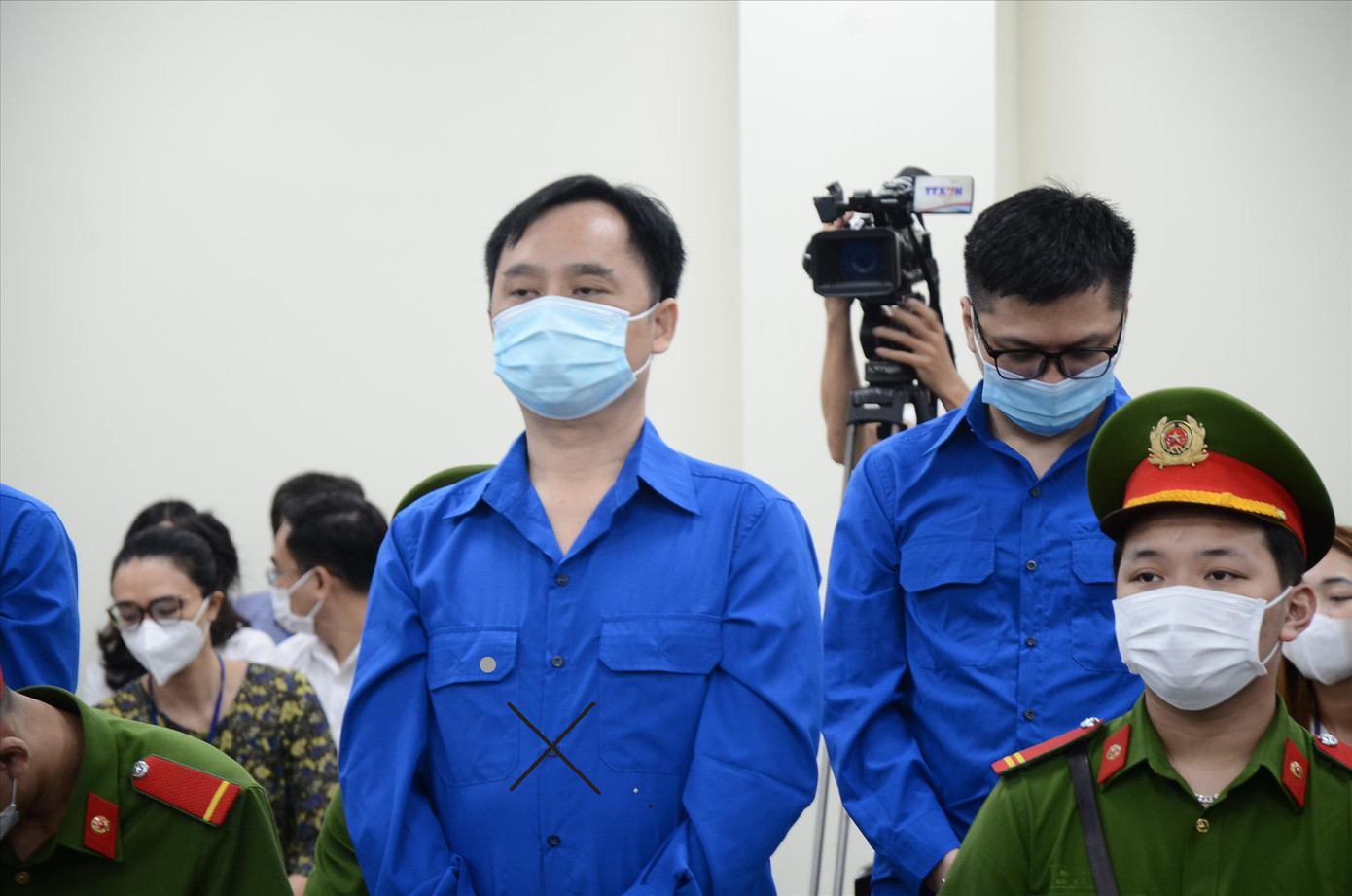 Bị cáo Đỗ Thành Nhân (dấu X)