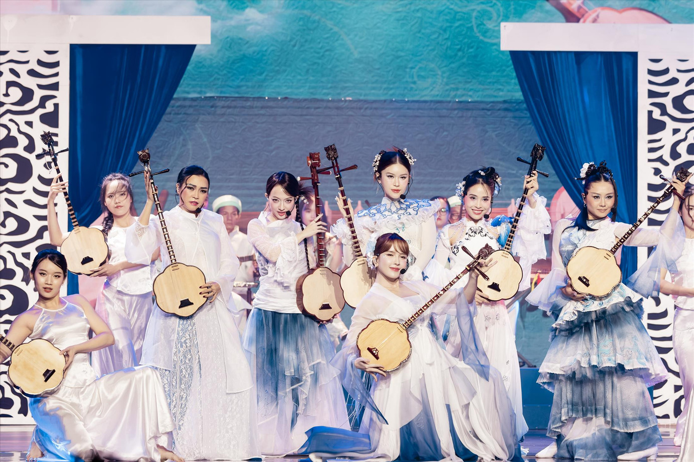 Đội của Kiều Anh đưa cải lương vào Em không thể. Ảnh: BTC Đội của Kiều Anh đưa cải lương vào Em không thể. Ảnh: BTC