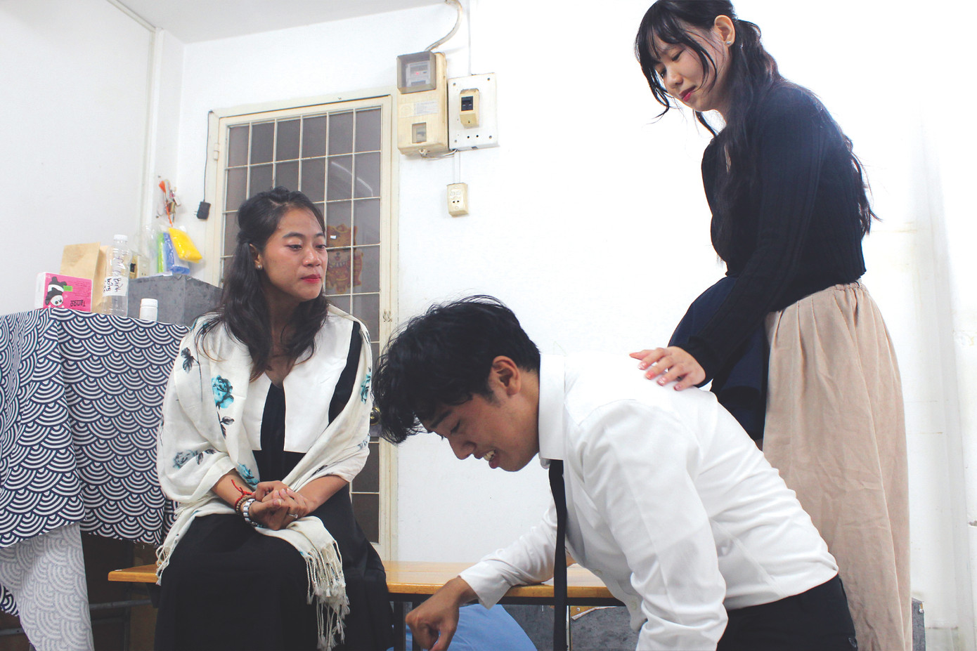 Các bạn hăng say tập luyện để mang đến vở diễn chất lượng Ảnh: CLB Kịch Các bạn hăng say tập luyện để mang đến vở diễn chất lượng Ảnh: CLB Kịch