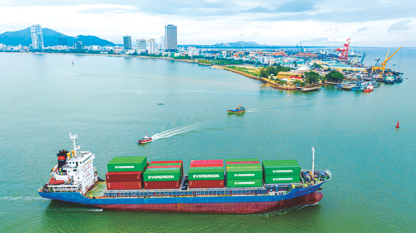 Chú trọng vào mục tiêu chuyển đổi số trong các lĩnh vực, Bình Định đang trở thành điểm sáng trong bức tranh kinh tế của khu vực miền Trung. Ảnh: Dũng Nhân