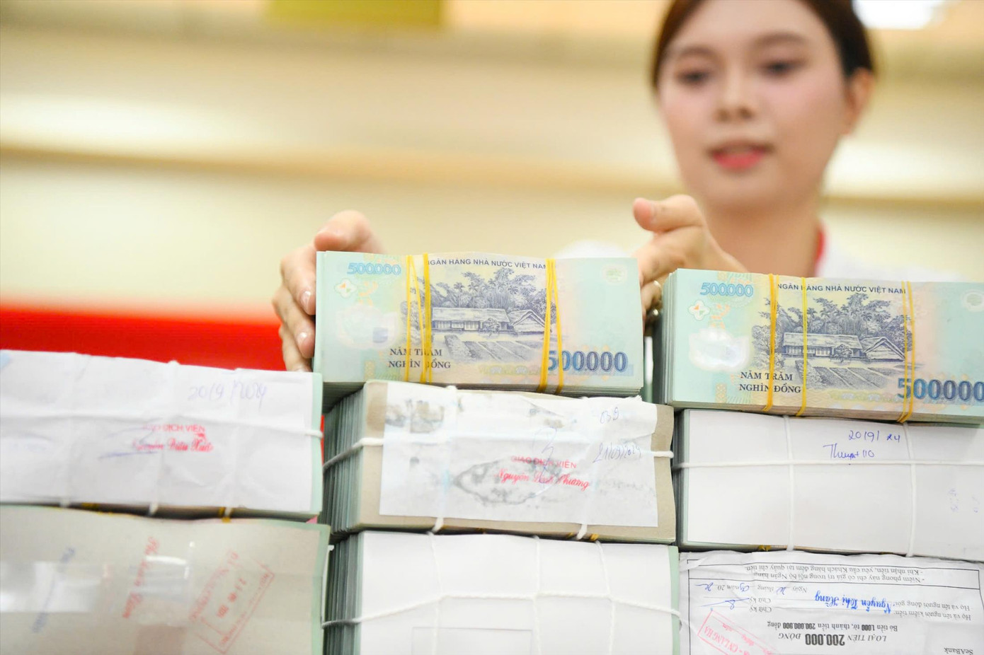 Trong 9 tháng năm 2024, chi ngân sách Nhà nước đạt , tổng chi ngân sách nhà nước ở mức 1,25 triệu tỷ đồng. Ảnh: Như Ý.