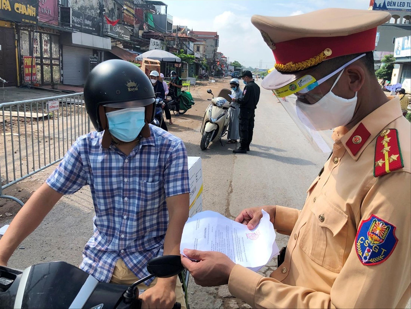 Từ hôm nay, CSGT Hà Nội sẽ xử lý vi phạm giao thông qua mạng Ảnh: Trọng Đảng