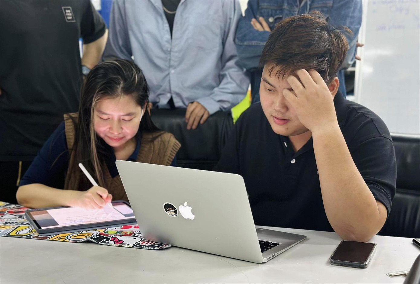 Suy nghĩ quá mức sẽ khiến giới trẻ gặp các vấn đề về tâm lý như rối loạn lo âu, trầm cảm. Ảnh: Châu Linh