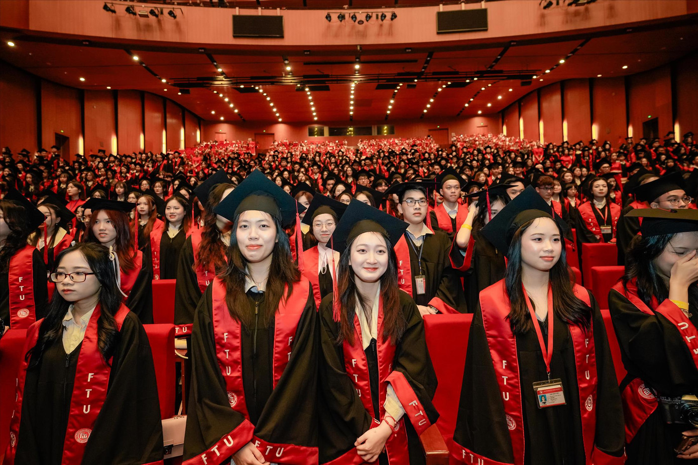 Sinh viên Trường ĐH Ngoại thương tốt nghiệp năm 2024. Ảnh: NGHIÊM HUÊ Sinh viên Trường ĐH Ngoại thương tốt nghiệp năm 2024. Ảnh: NGHIÊM HUÊ