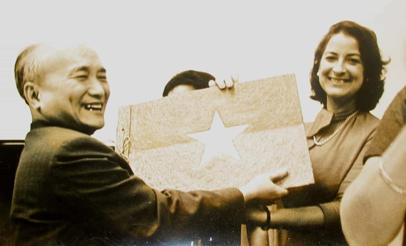 Chánh án Phạm Văn Bạch và bạn bè quốc tế