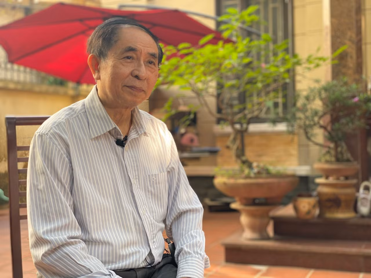 Ông Nguyễn Vinh Quang, Phó Chủ tịch Hội Hữu nghị Việt Nam - Trung Quốc, trong cuộc chia sẻ với báo chí tại nhà riêng ngày 8/12. Ảnh: Thu Loan Ông Nguyễn Vinh Quang, Phó Chủ tịch Hội Hữu nghị Việt Nam - Trung Quốc, trong cuộc chia sẻ với báo chí tại nhà riêng ngày 8/12. Ảnh: Thu Loan