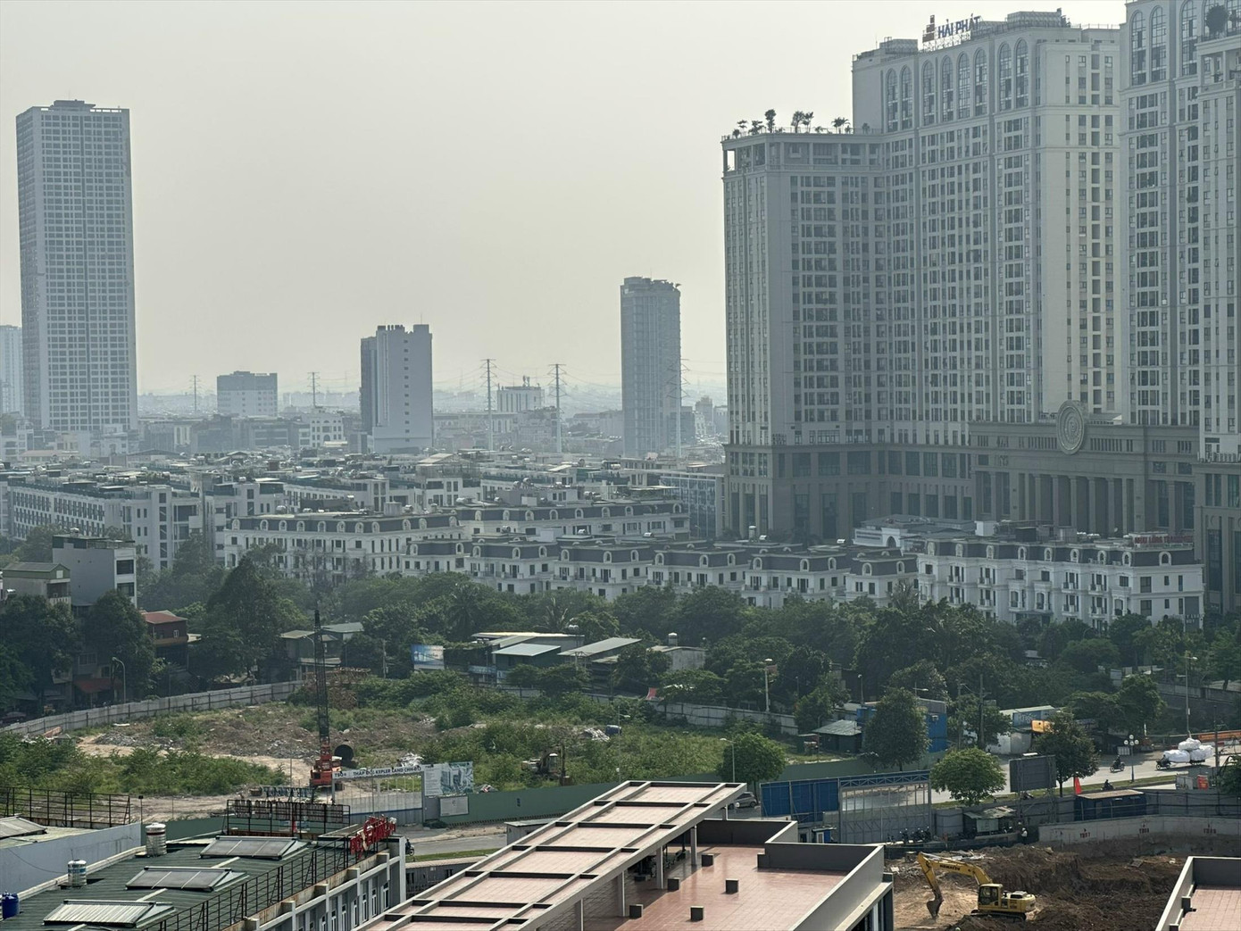 Nhiều dự án bất động sản chưa đủ điều kiện pháp lý vẫn được vay vốn khi Thông tư 06 của Ngân hàng Nhà nước sửa đổi. Ảnh: Như Ý. Nhiều dự án bất động sản chưa đủ điều kiện pháp lý vẫn được vay vốn khi Thông tư 06 của Ngân hàng Nhà nước sửa đổi. Ảnh: Như Ý.