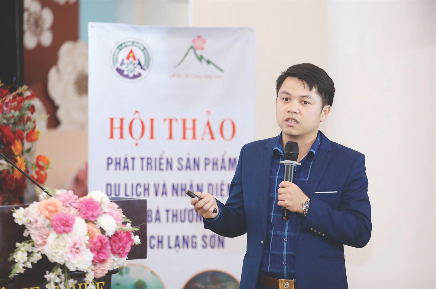 Tiến sỹ Lý Viết Trường tham gia Hội thảo phát triển văn hóa - du lịch xứ Lạng. Ảnh: Duy Chiến Tiến sỹ Lý Viết Trường tham gia Hội thảo phát triển văn hóa - du lịch xứ Lạng. Ảnh: Duy Chiến
