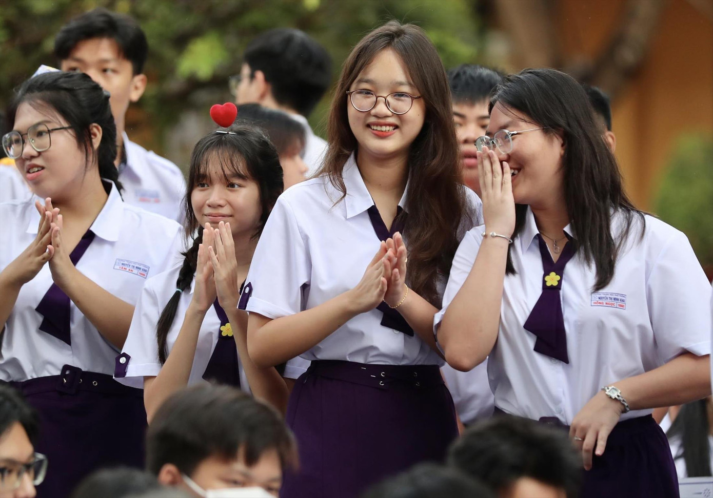 Học sinh lớp 12 ở TPHCM trong ngày khai giảng. Ảnh: Duy Anh