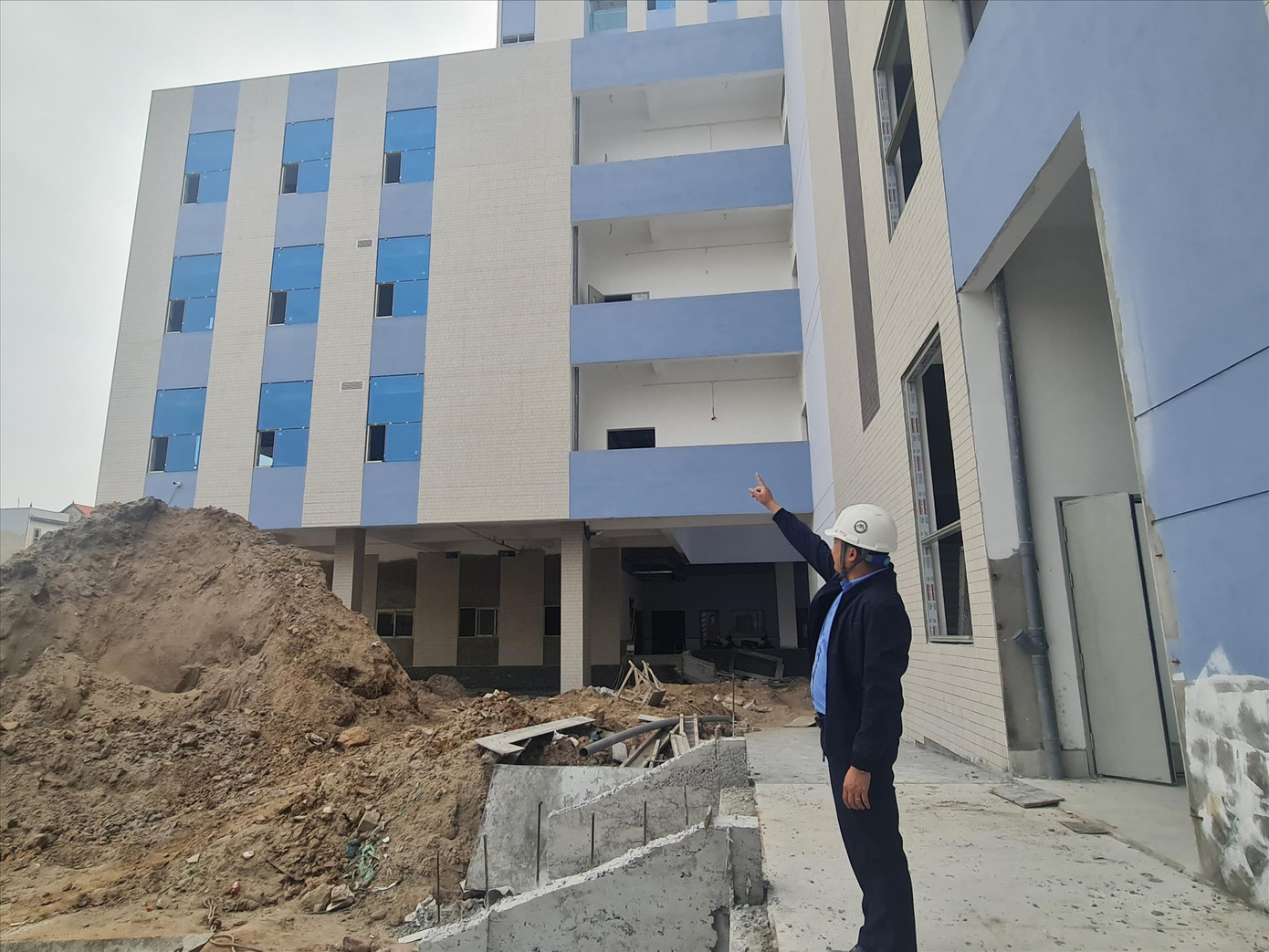 Bệnh viện đa khoa Thường Tín đã gần hoàn thiện ẢNH: HIỂU MINH Bệnh viện đa khoa Thường Tín đã gần hoàn thiện ẢNH: HIỂU MINH