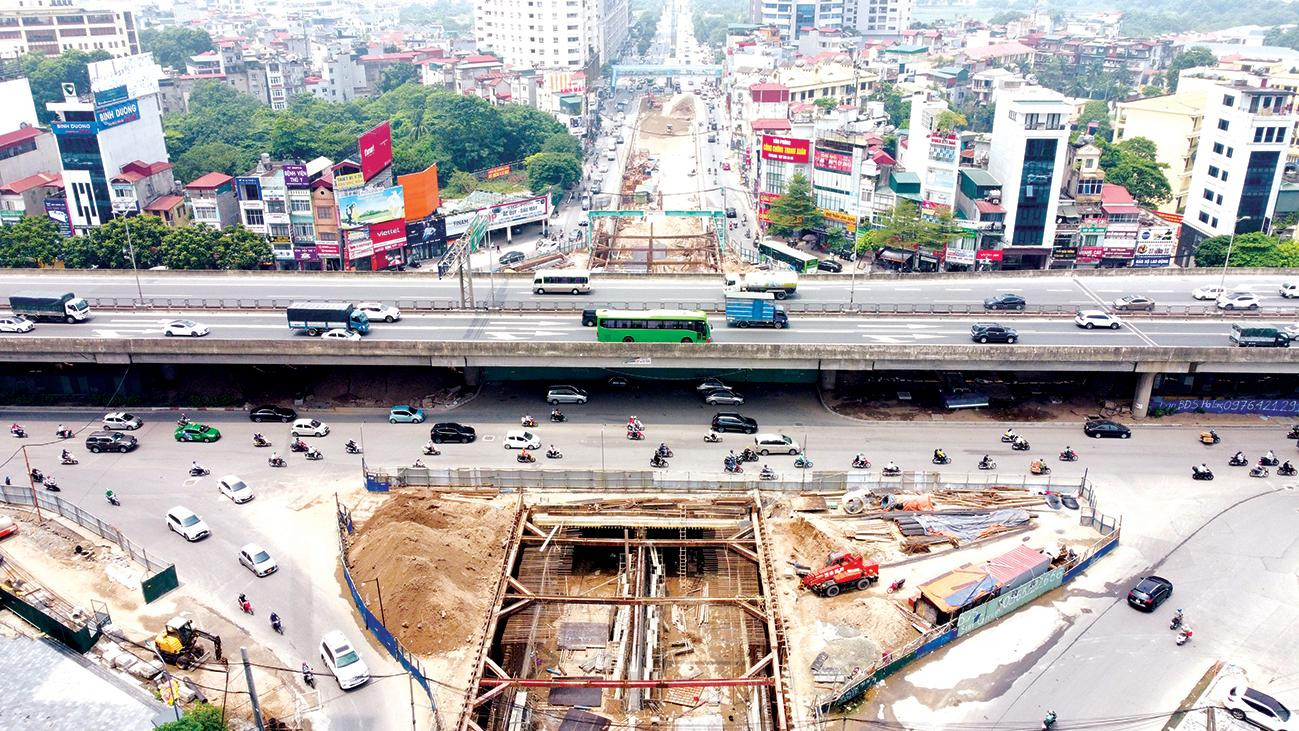 Cầu Vĩnh Tuy 2 đang khẩn trương thi công và sẽ hoàn thành theo đúng tiến độ để giảm tải ùn tắc