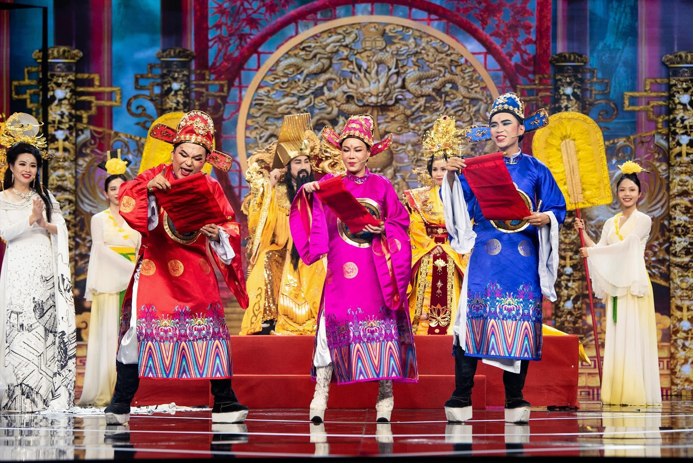 Dàn nghệ sĩ phương Nam bỏ ra hơn chục giờ ghi hình Táo Xuân Giáp Thìn