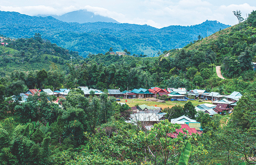 Những ngôi làng có nhiều điều đáng khám phá nằm trên dãy Trường Sơn Ảnh: Văn Chương Những ngôi làng có nhiều điều đáng khám phá nằm trên dãy Trường Sơn Ảnh: Văn Chương