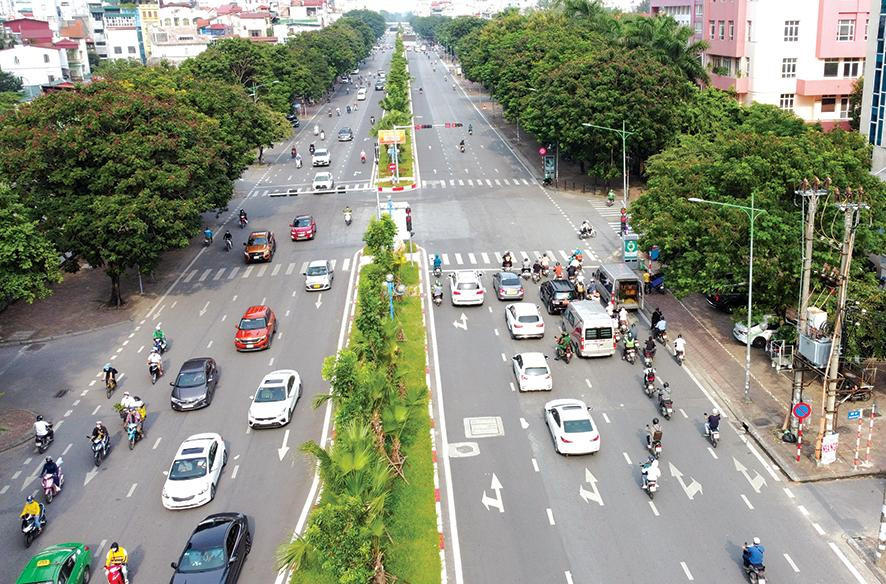 Cùng với xóa các điểm ùn tắc, trong các tháng đầu năm Sở GTVT Hà Nội cũng cải tạo hạ tầng mở rộng lòng đường, giảm xung đột tại các nút giao nhiều tuyến phố, trong đó có tuyến Hoàng Quốc Việt