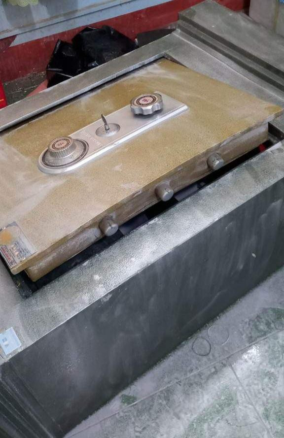 Két sắt tại phòng Thủ quỹ UBND huyện Chư Sê bị cạy mở Két sắt tại phòng Thủ quỹ UBND huyện Chư Sê bị cạy mở