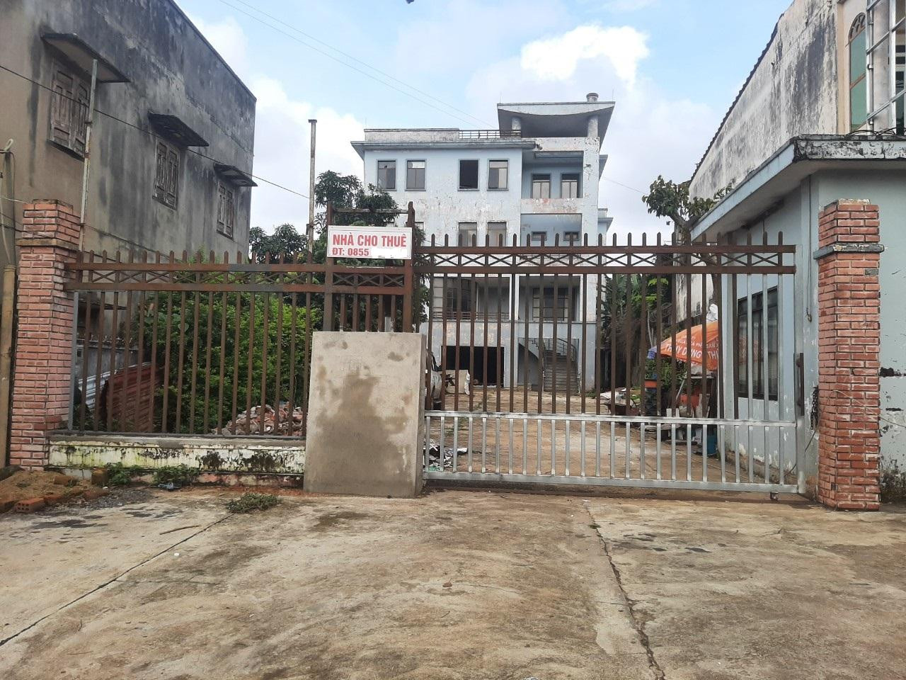 Lô đất 852m2 ở TP.Pleiku (Gia Lai) hiện đang bị điều tra. Lô đất 852m2 ở TP.Pleiku (Gia Lai) hiện đang bị điều tra.