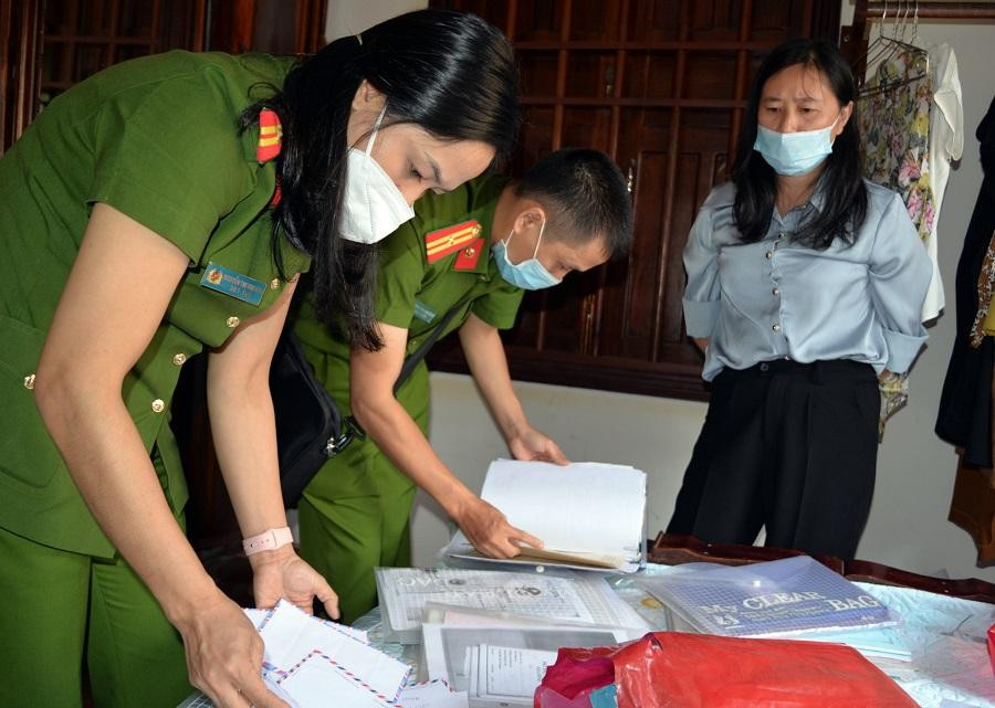 Bà Bùi Thị Nguyên Sáng, cựu Giám đốc Văn phòng ĐKĐĐ huyện Ia Grai bị bắt vào năm 2021