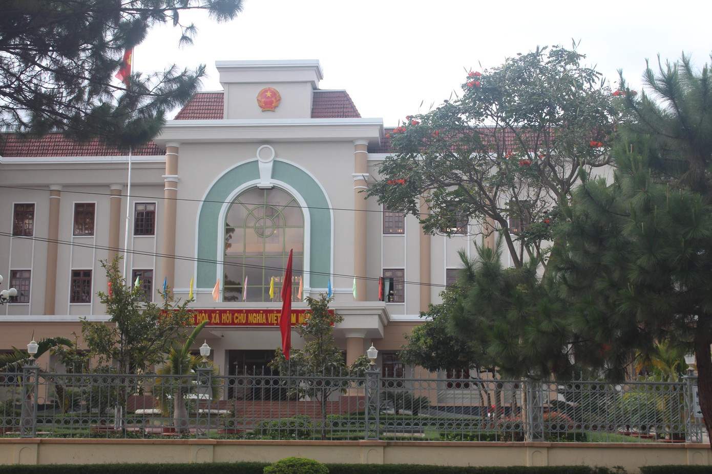 Trụ sở Đoàn ĐBQH và HĐND tỉnh Gia Lai Trụ sở Đoàn ĐBQH và HĐND tỉnh Gia Lai