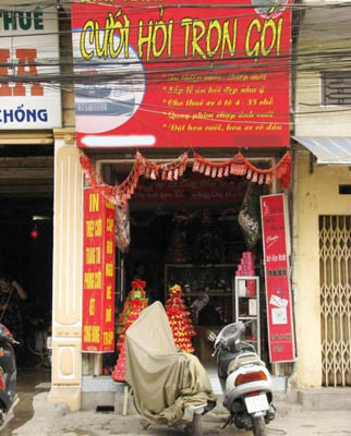 Dịch vụ thuê bố mẹ dâu, rể có ở nhiều cửa hàng cưới hỏi trọn gói