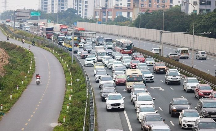 Các tình huống phân luồng giao thông người dân cần nắm được khi xảy ra ùn tắc.