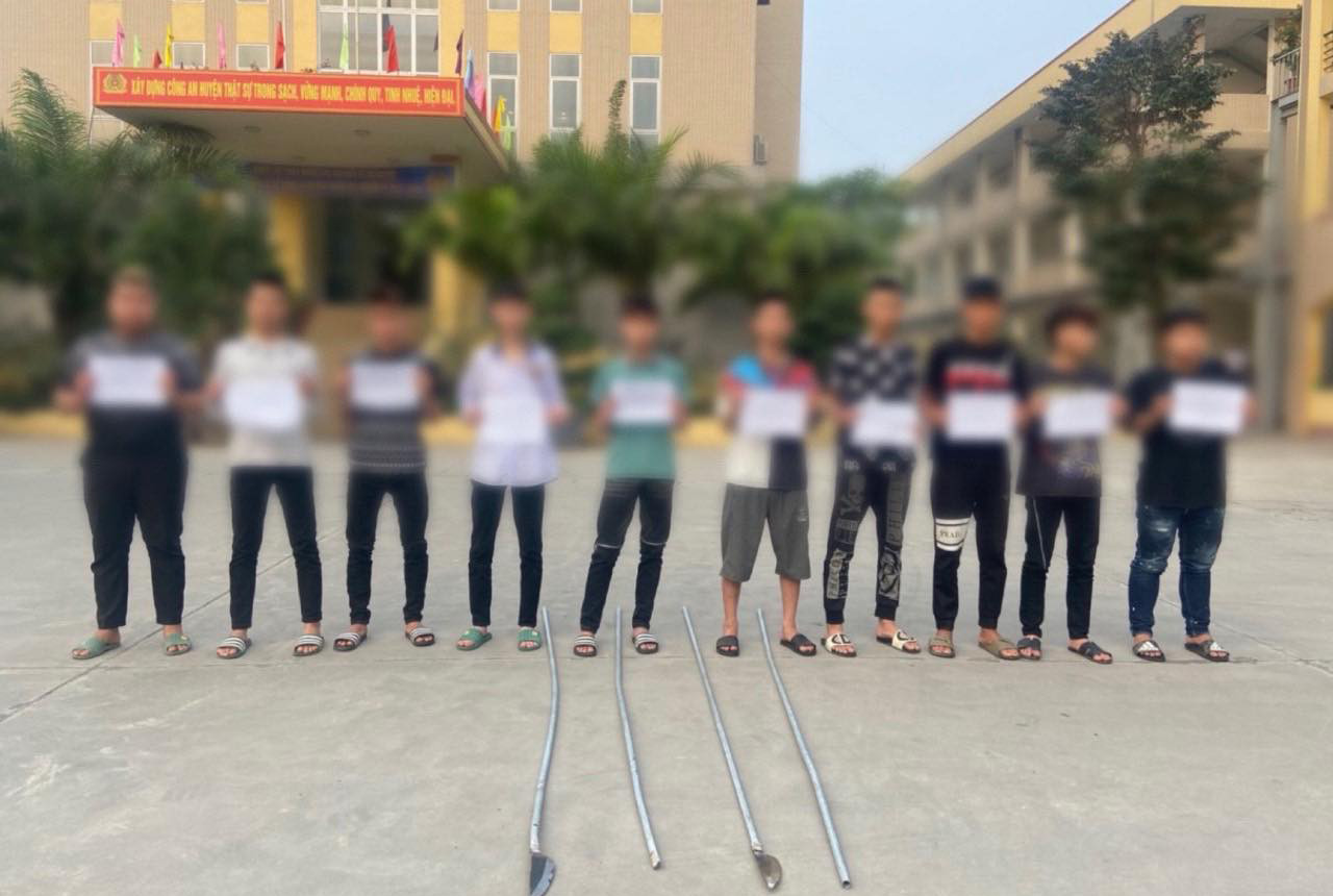 Nhóm thanh thiếu niên liên quan vụ việc. Ảnh CAHN