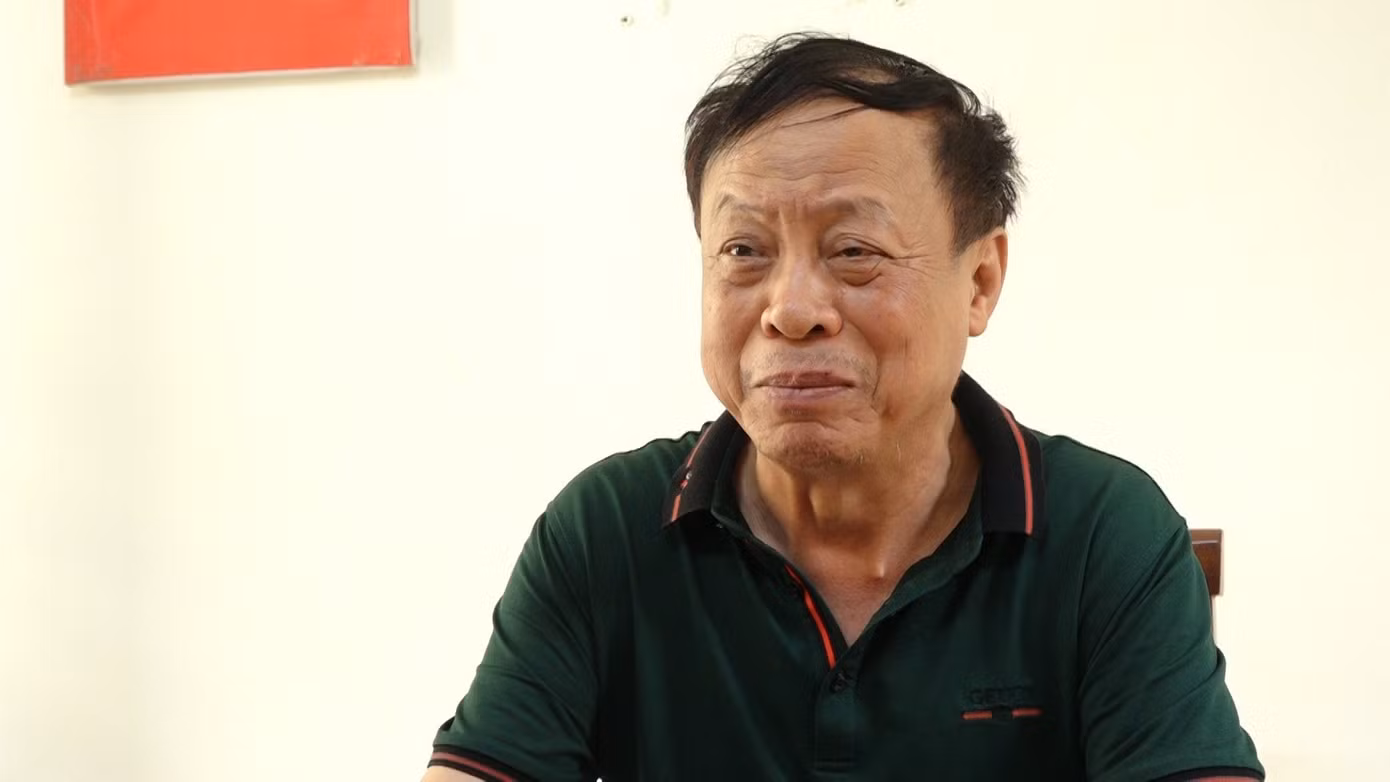 Ông Vĩnh tại cơ quan công an. Ông Vĩnh tại cơ quan công an.