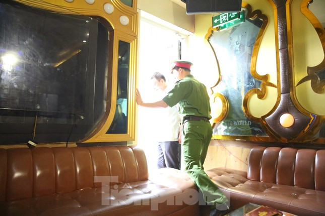 Các cơ sở kinh doanh dịch vụ gặp khó trong thực hiện quy định về PCCC. Các cơ sở kinh doanh dịch vụ gặp khó trong thực hiện quy định về PCCC.