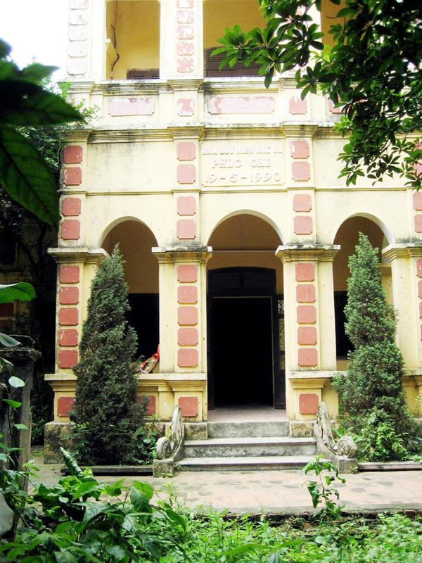 Nhà lưu niệm Bác Hồ