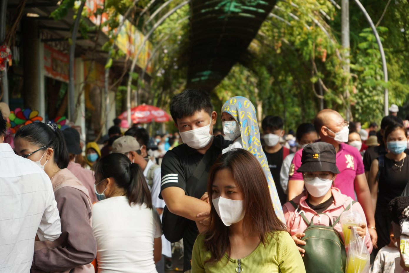 Để phục vụ hàng nghìn người dân đến tham quan vào dịp nghỉ lễ, Thảo Cầm Viên Sài Gòn cho biết đã huy động mọi lực lượng để đảm bảo an toàn trật tự và phòng chống dịch COVID-19 tối đa.