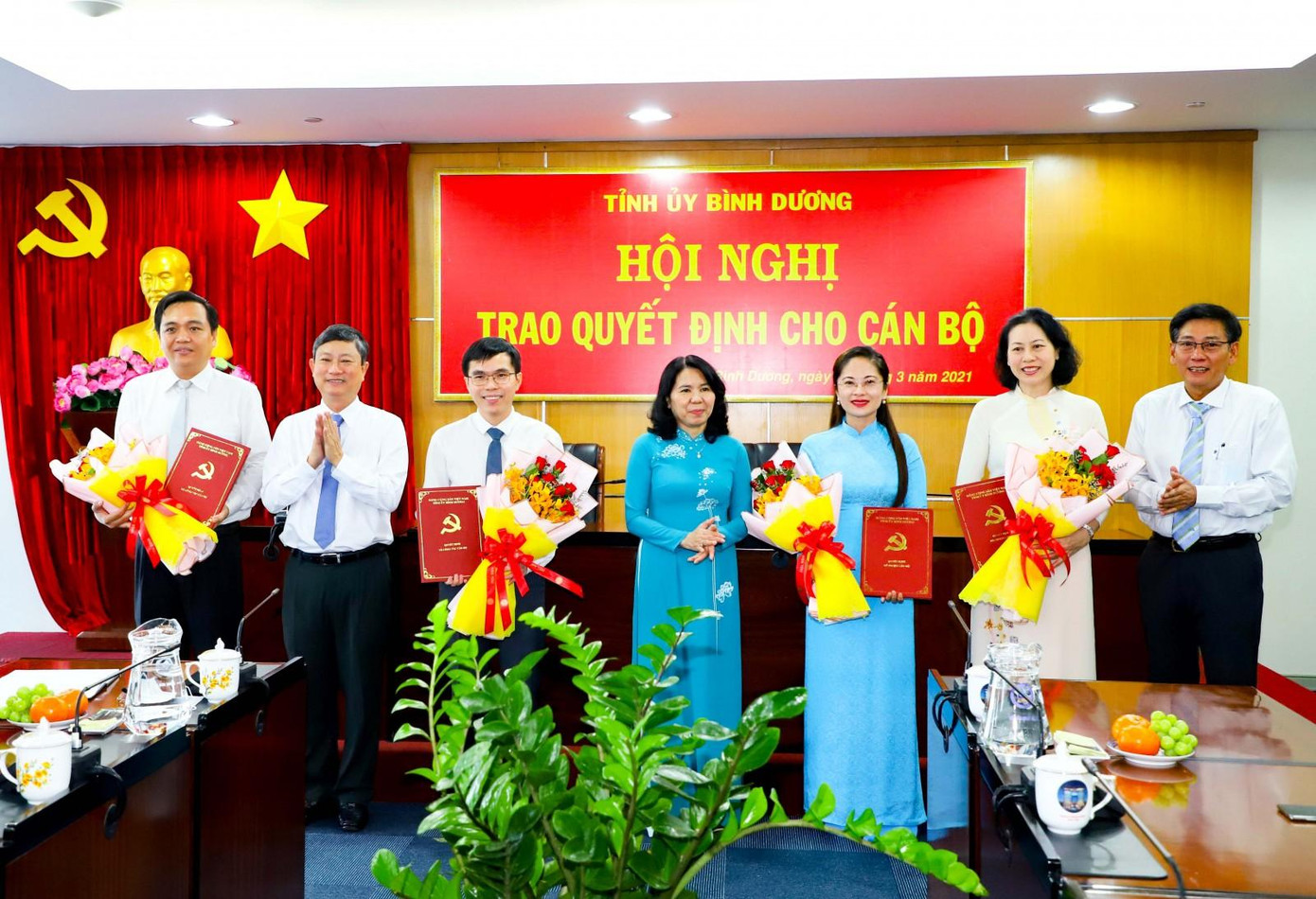 Bình Dương trao các quyết định bổ nhiệm cán bộ (Ảnh: Quốc Chiến)