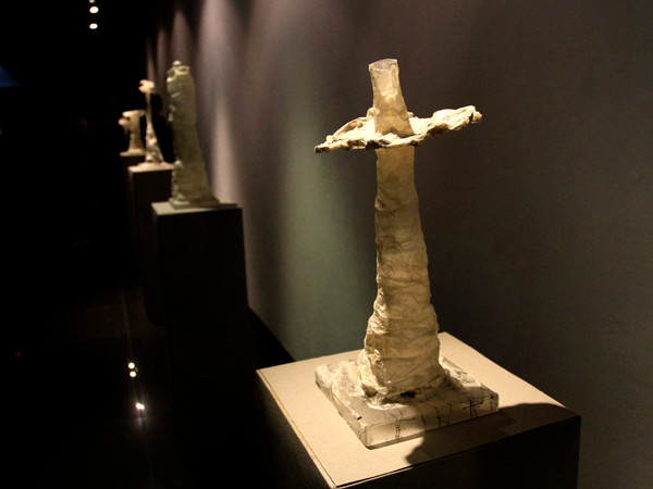 Một góc trưng bày tác phẩm khác tại triển lãm