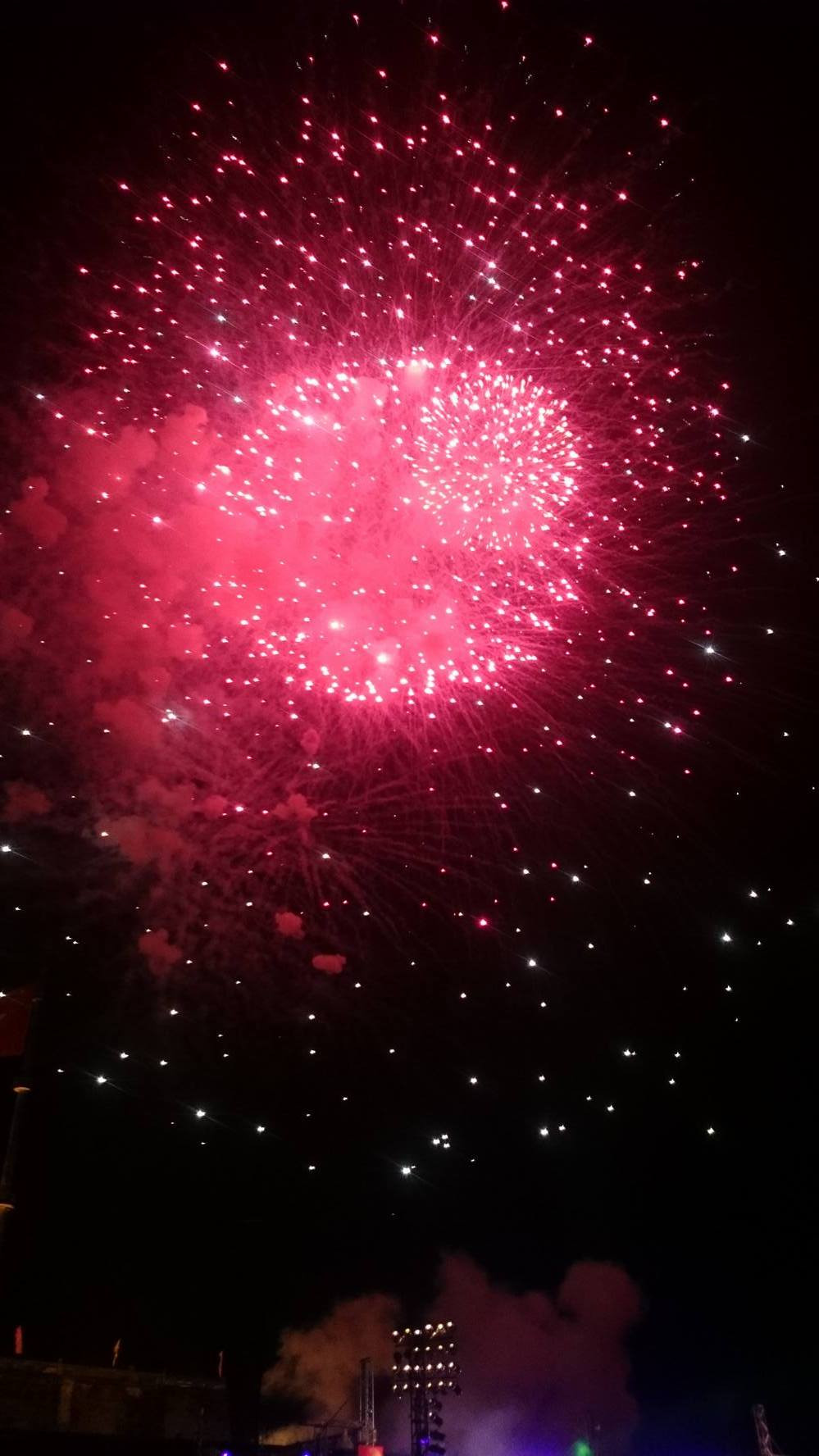 Cả nước tưng bừng đón năm mới Bính Thân 2016 ảnh 3