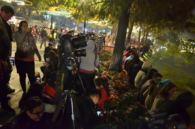 Cả nước tưng bừng đón năm mới Bính Thân 2016 ảnh 25