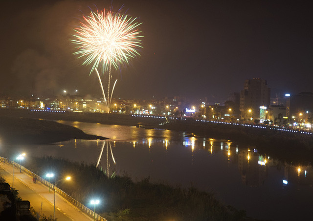 Cả nước tưng bừng đón năm mới Bính Thân 2016 ảnh 17